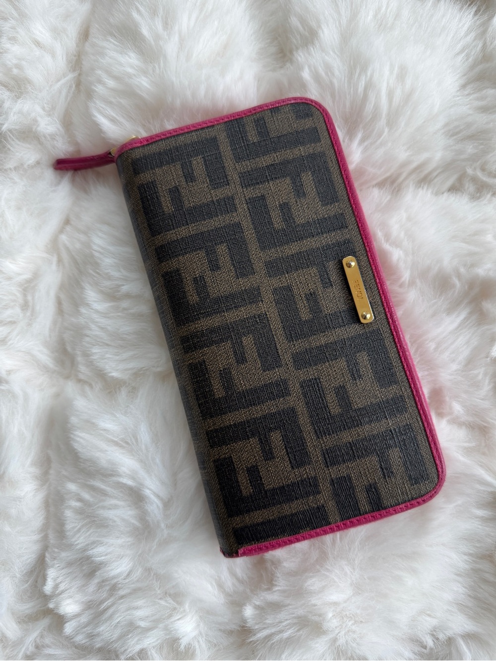 Authentic Fendi Zucca Zip-Around Wallet Brown Canvas Fuchsia Trim Italy
